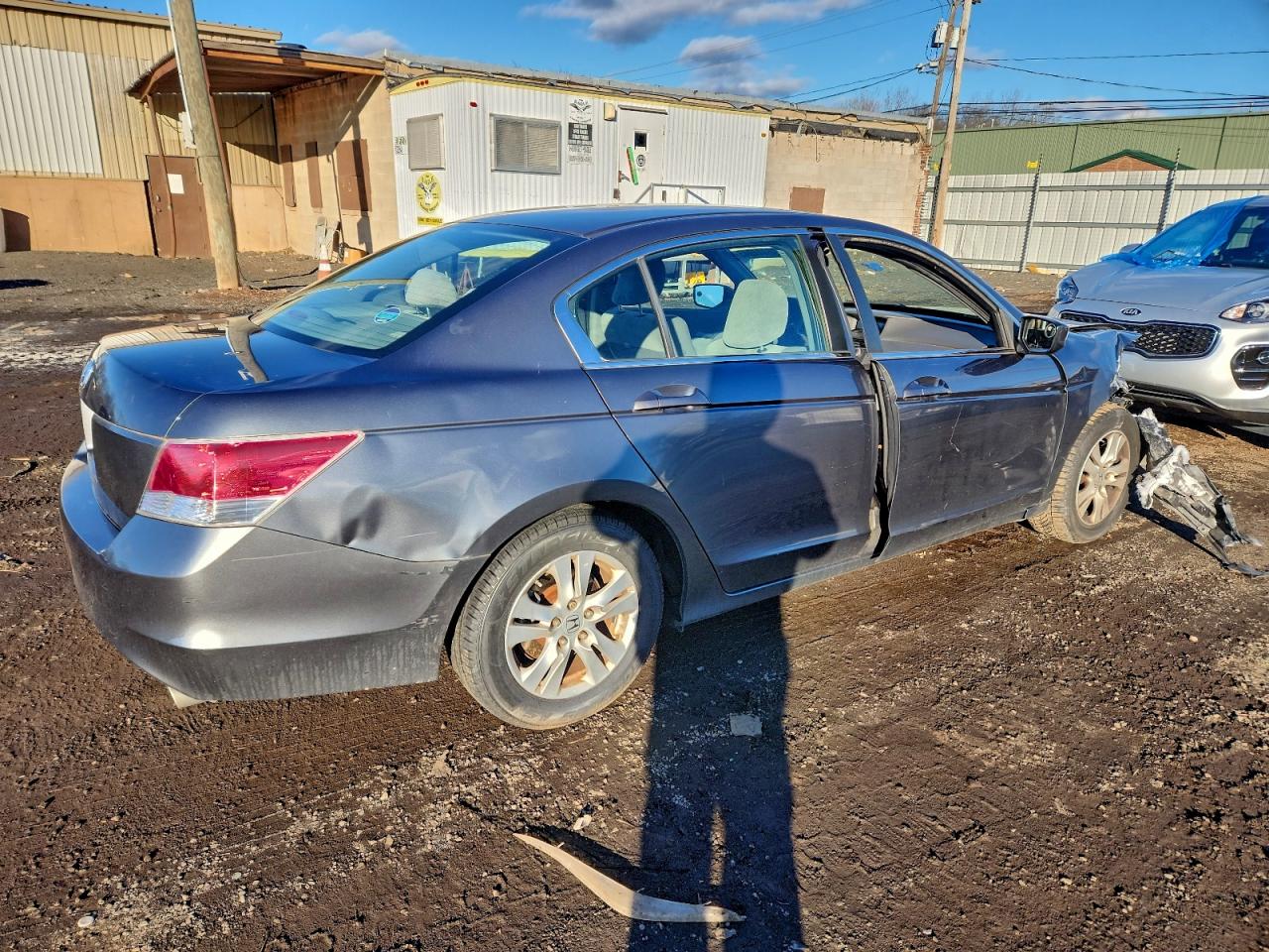 2010 HONDA ACCORD LXP photo 3