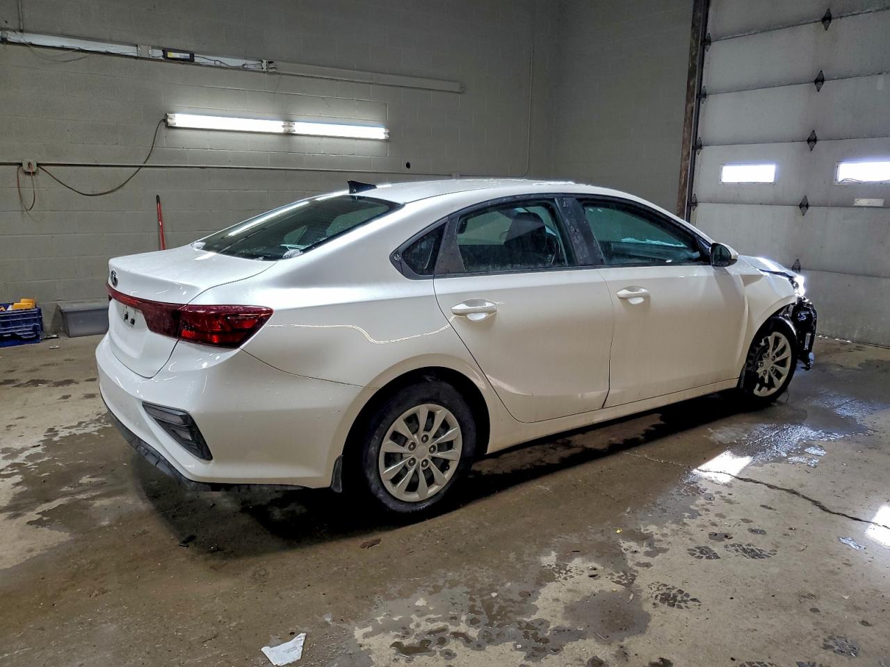 2020 KIA FORTE FE photo 3