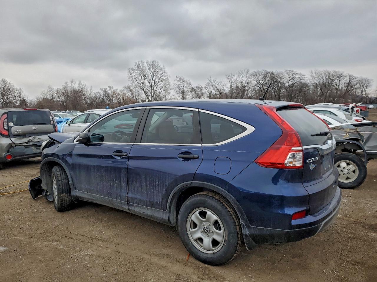 2015 HONDA CR-V LX photo 2