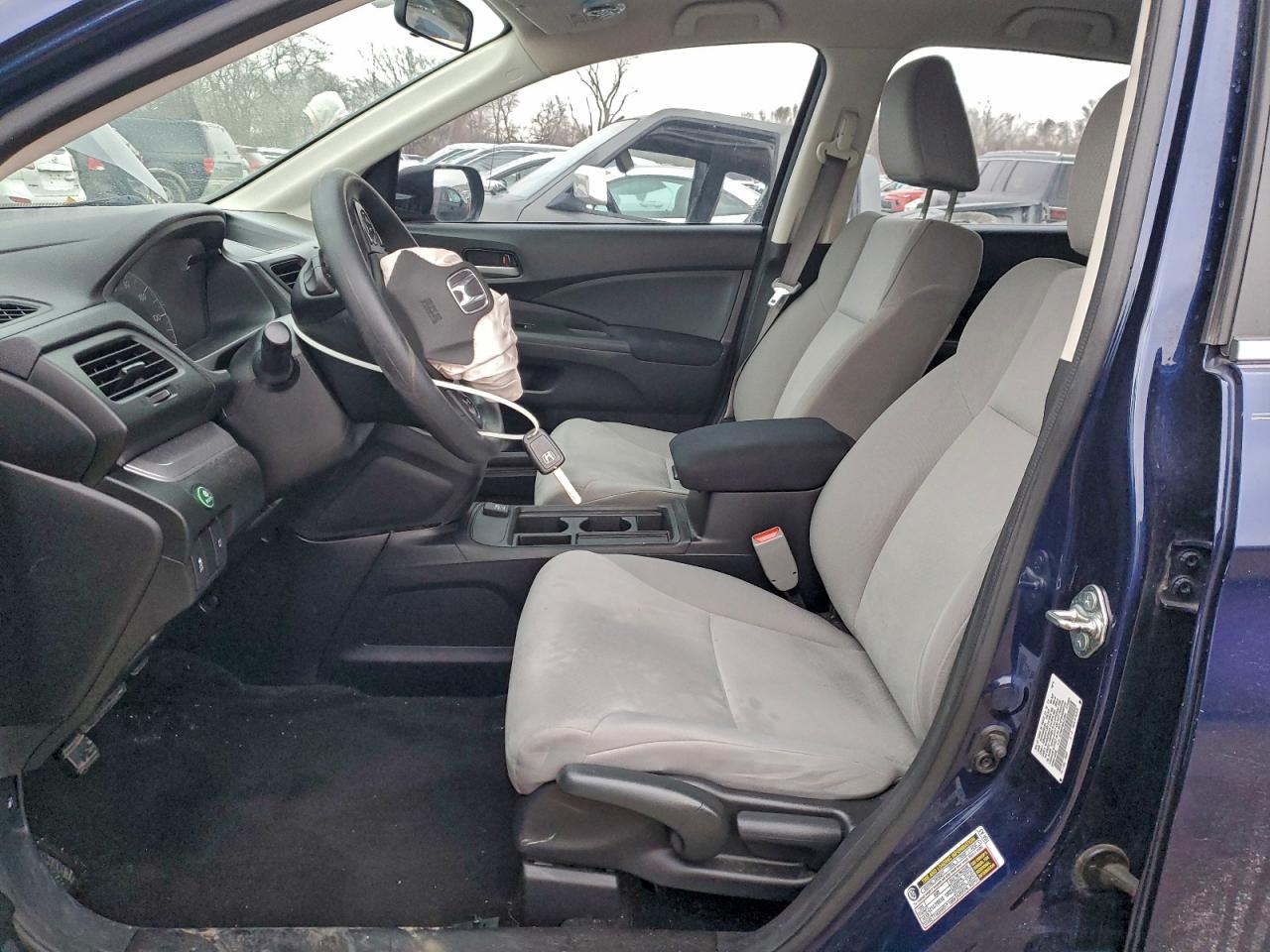 2015 HONDA CR-V LX photo 7