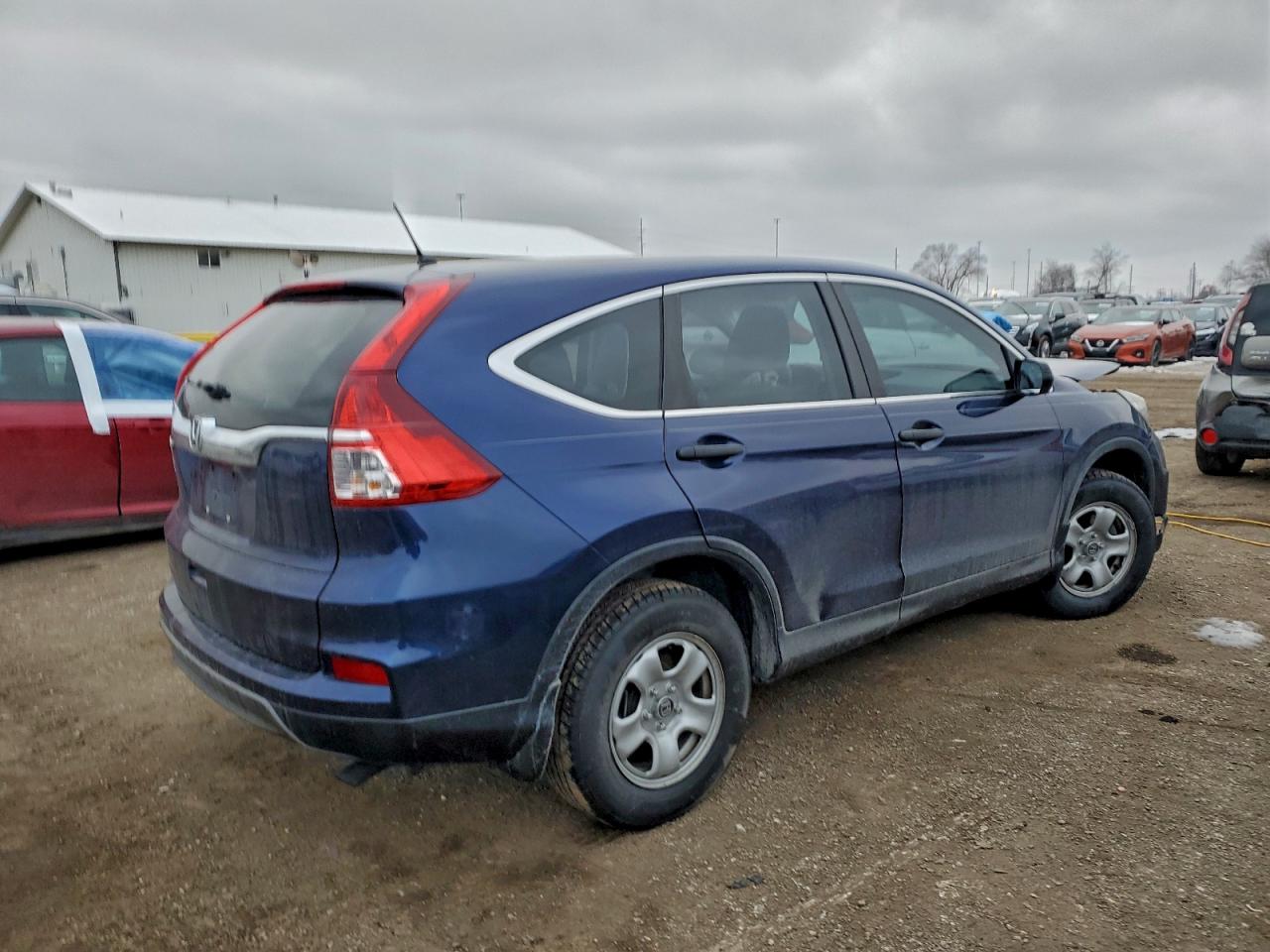 2015 HONDA CR-V LX photo 3