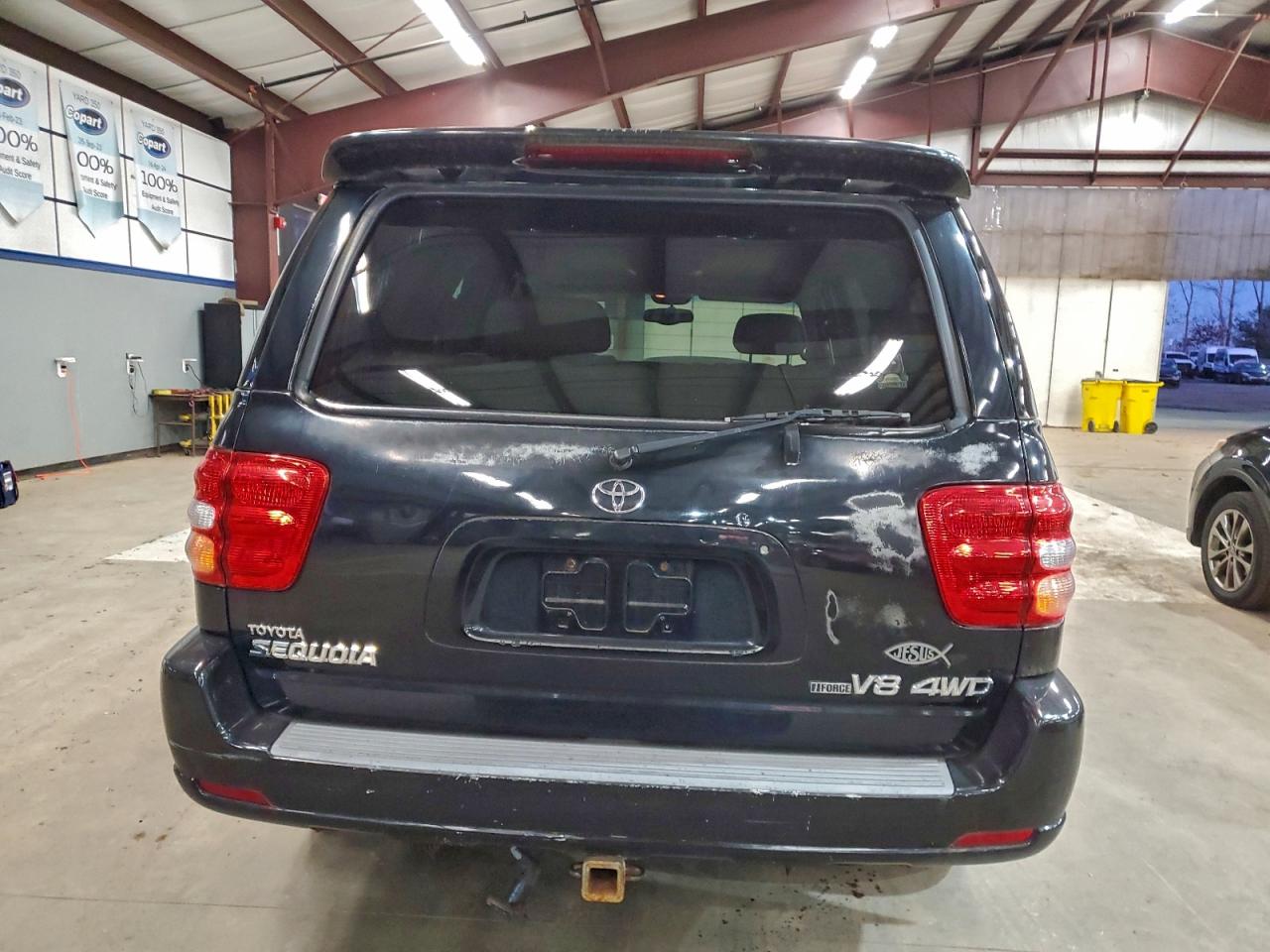 2004 TOYOTA SEQUOIA LIMITED photo 6