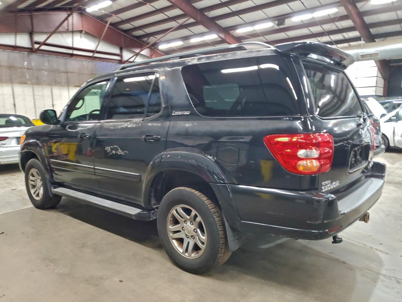 2004 TOYOTA SEQUOIA LIMITED photo 2