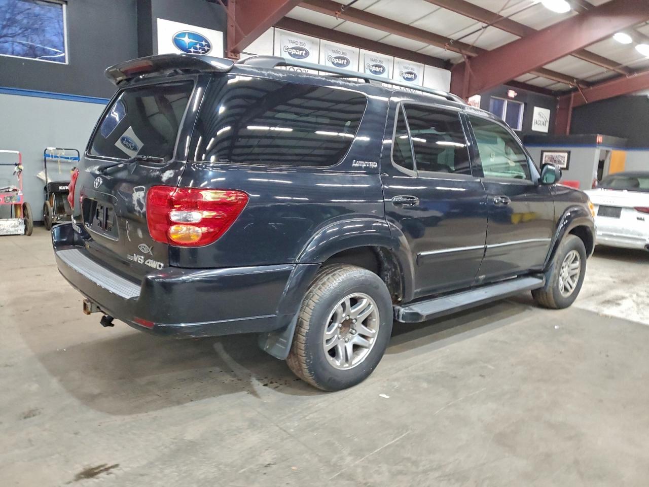 2004 TOYOTA SEQUOIA LIMITED photo 3