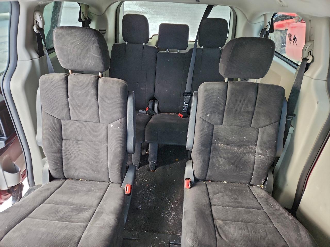 2011 DODGE GRAND CARAVAN EXPRESS photo 10