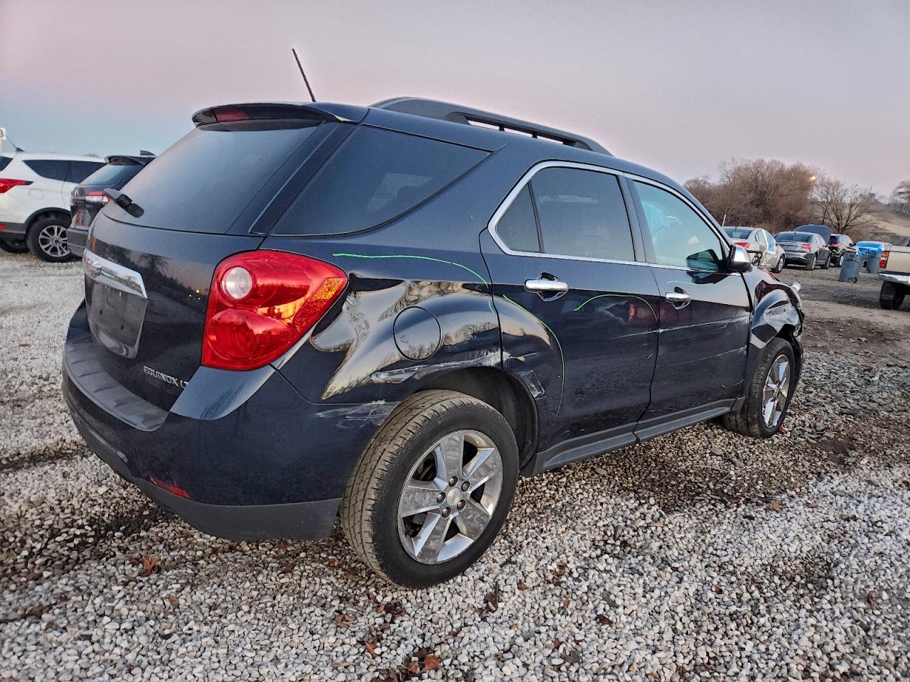 2015 CHEVROLET EQUINOX LT photo 3