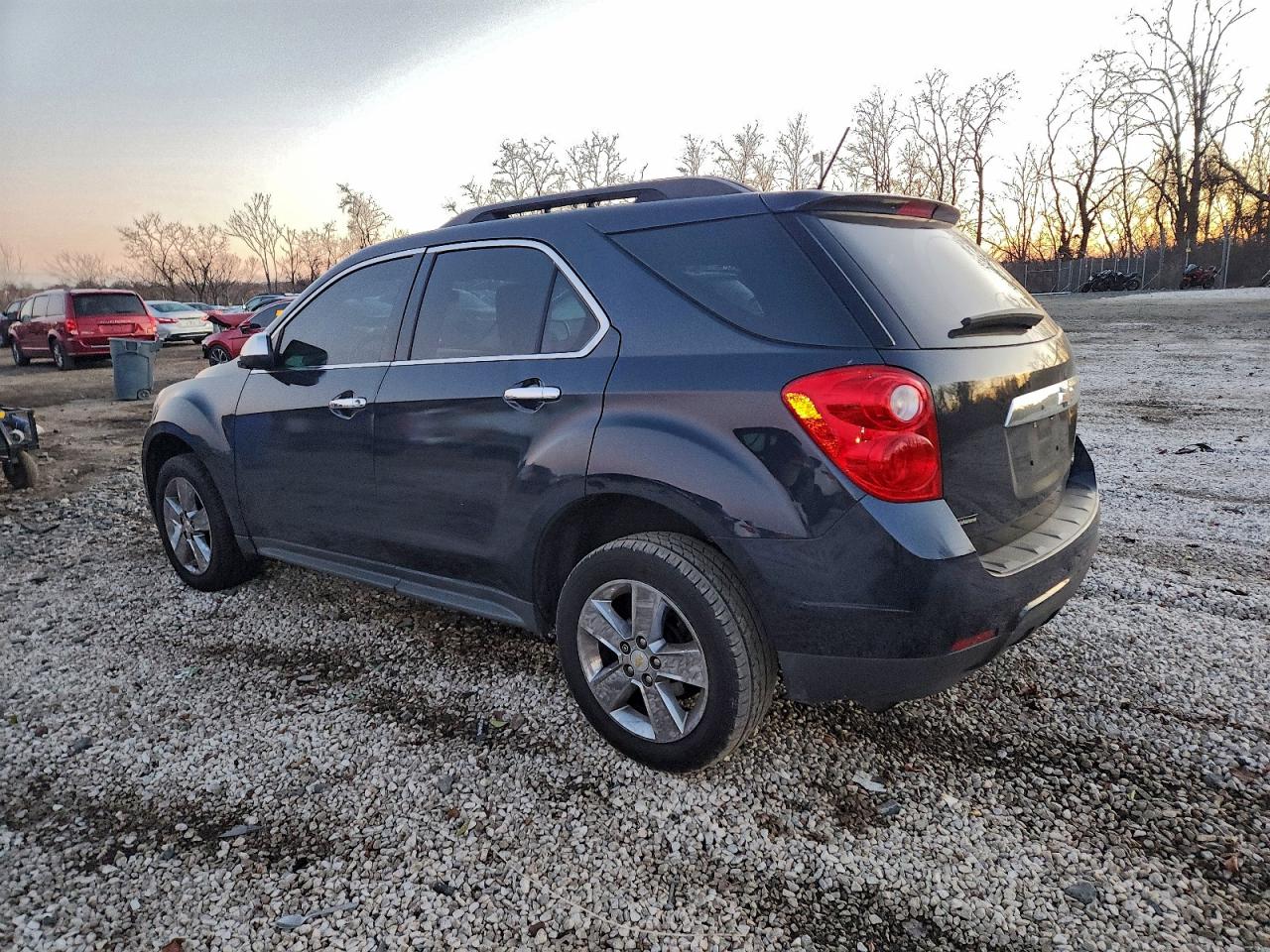 2015 CHEVROLET EQUINOX LT photo 2