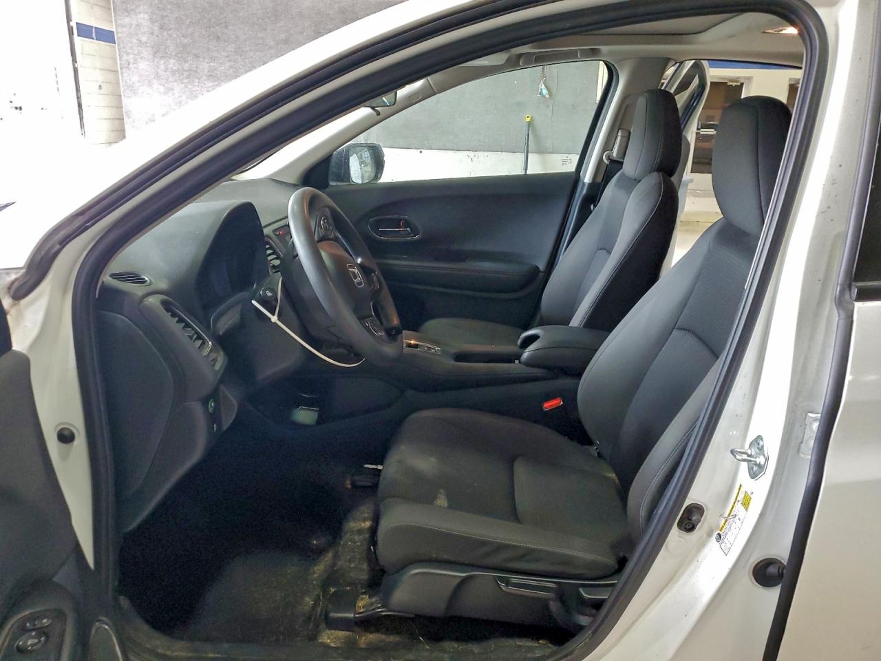 2021 HONDA HR-V EX photo 7