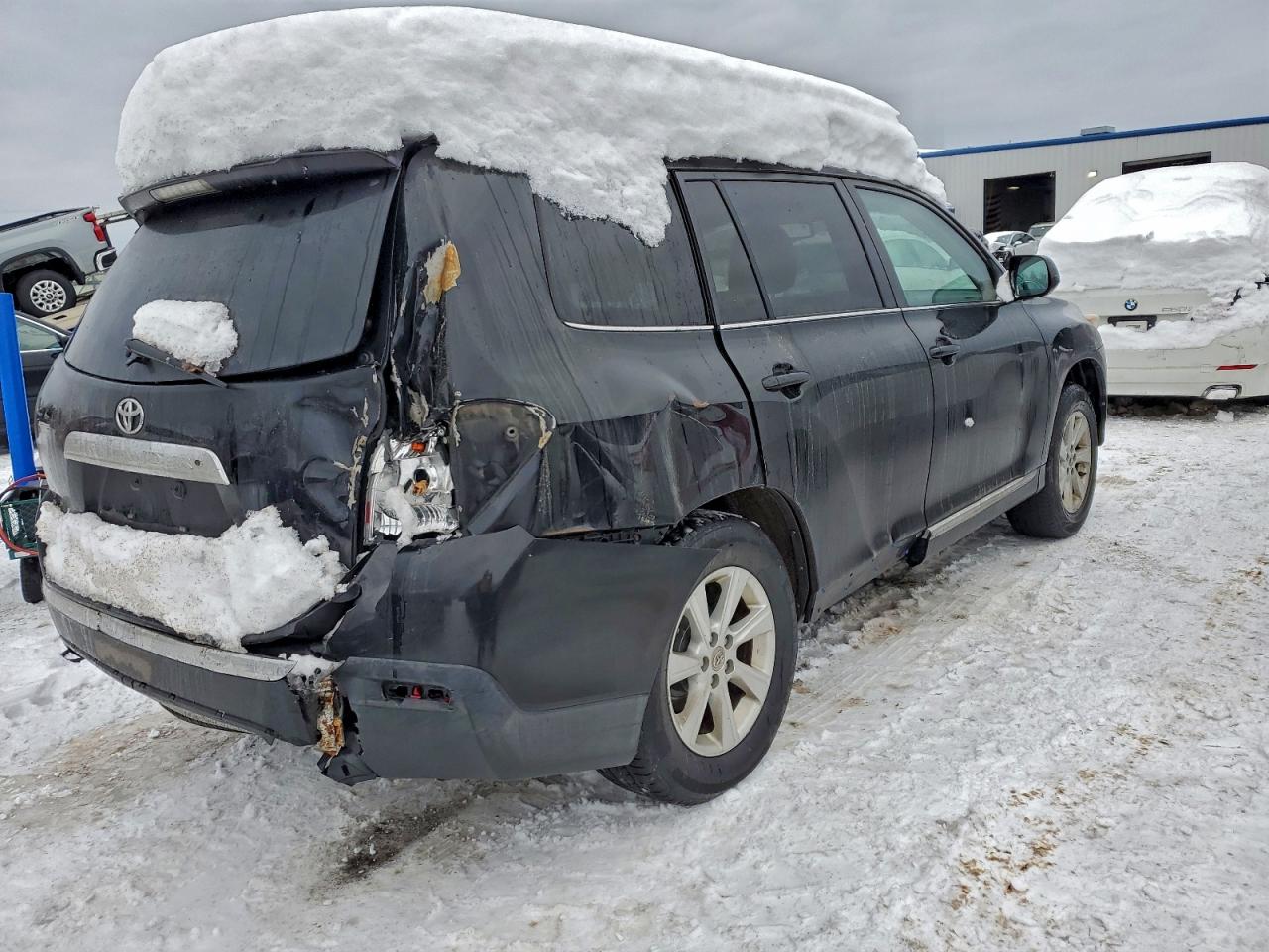 2011 TOYOTA HIGHLANDER BASE photo 3