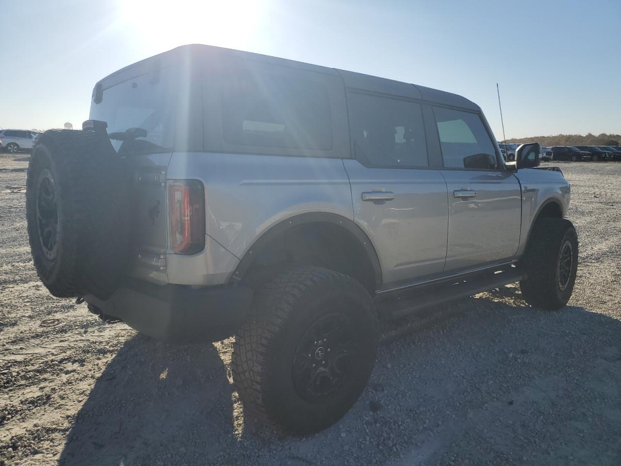2021 FORD BRONCO BASE photo 3