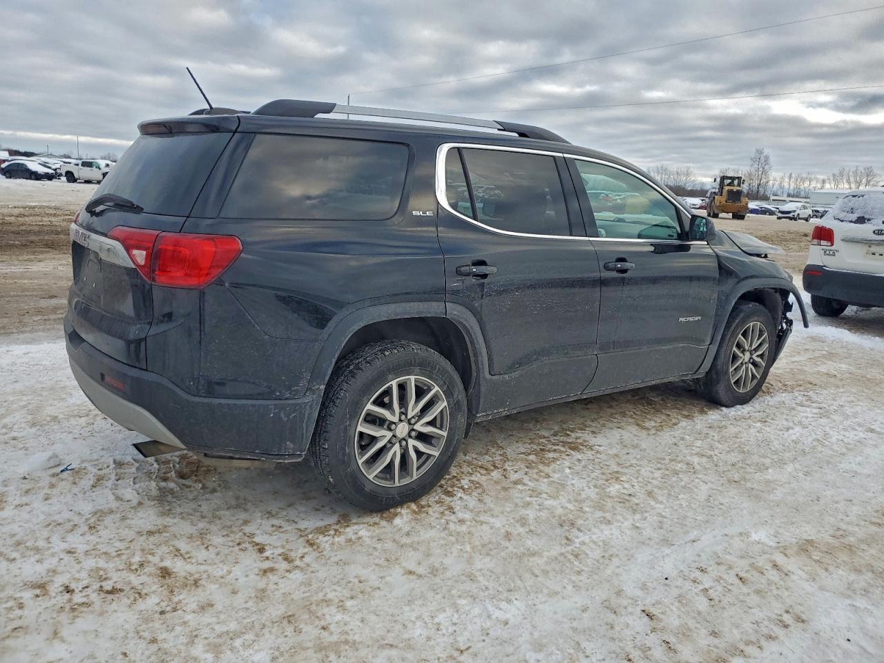 2019 GMC ACADIA SLE photo 3