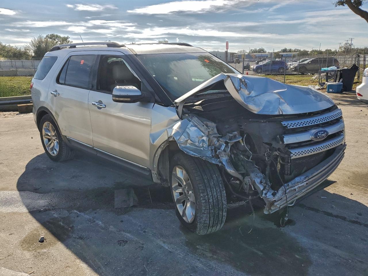 2011 FORD EXPLORER LIMITED photo 4