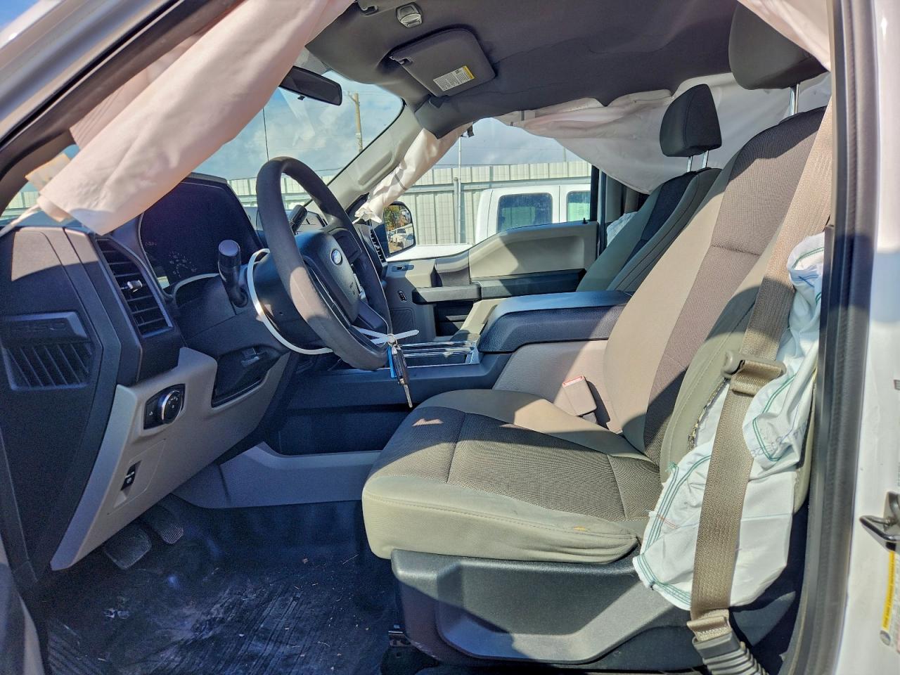 2017 FORD F150 SUPERCREW photo 7