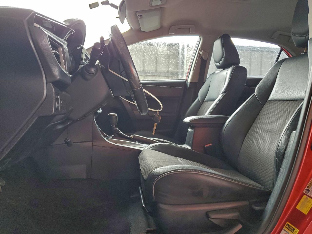 2014 TOYOTA COROLLA L photo 7