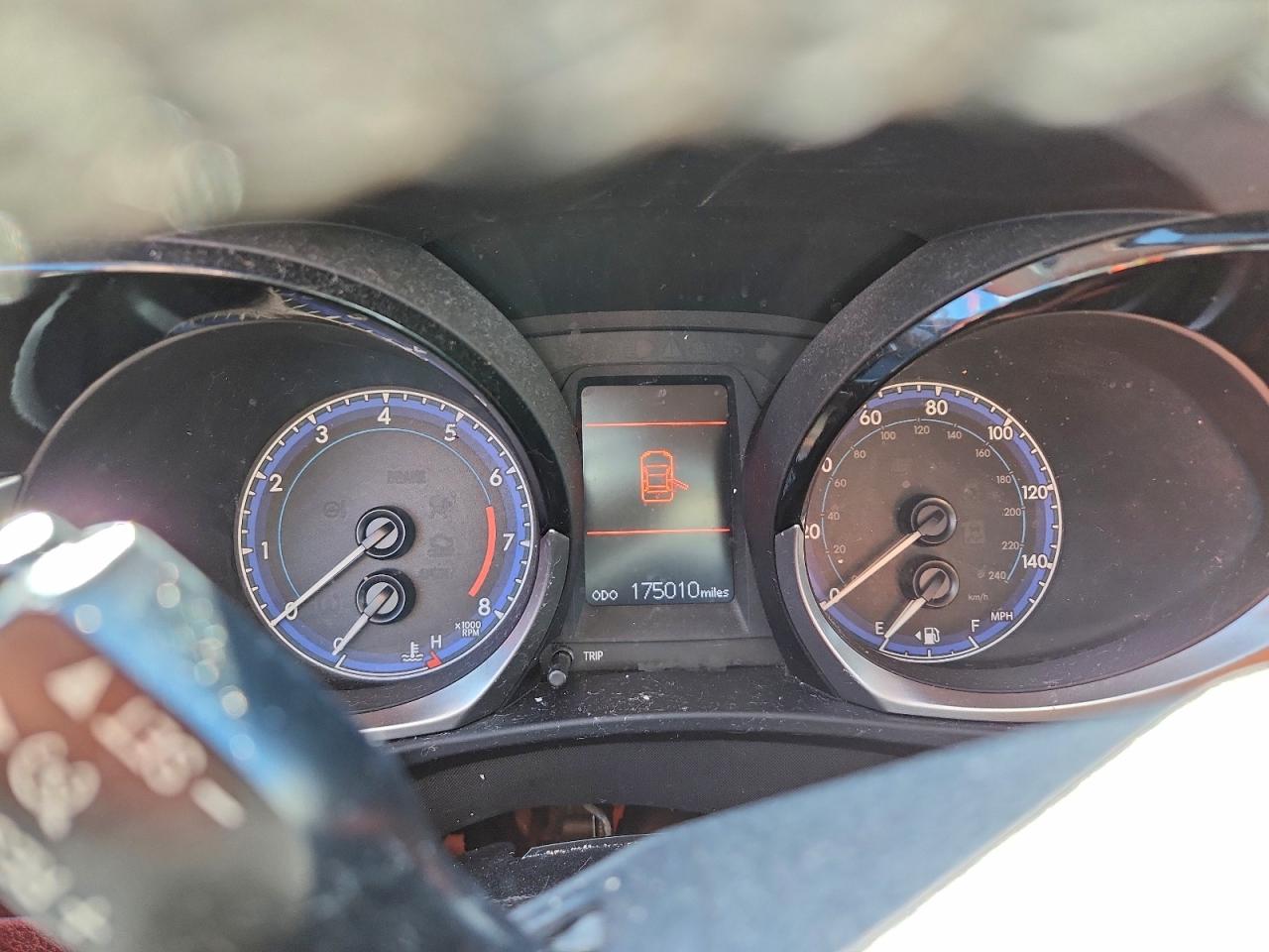 2014 TOYOTA COROLLA L photo 9