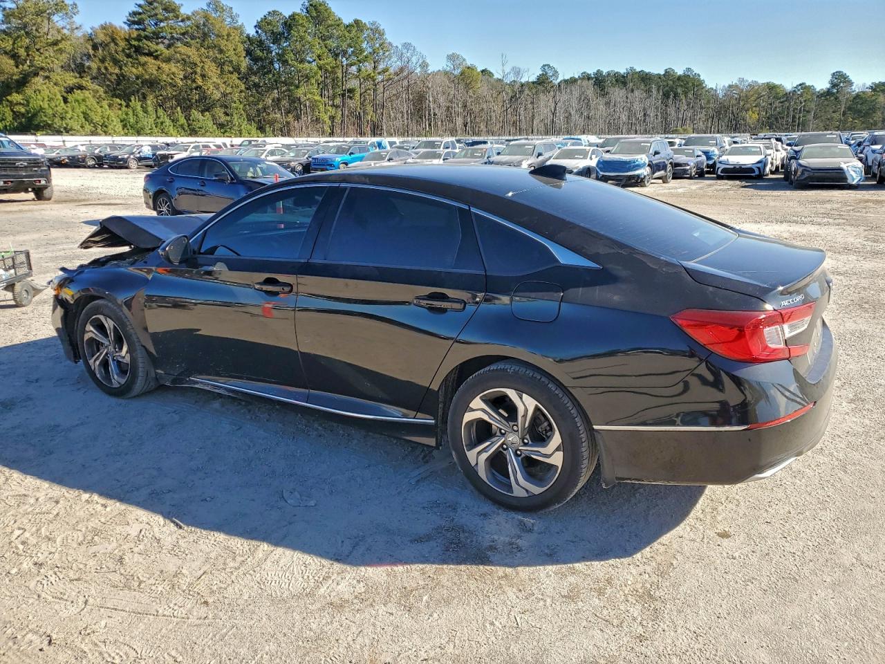 2018 HONDA ACCORD EX photo 2