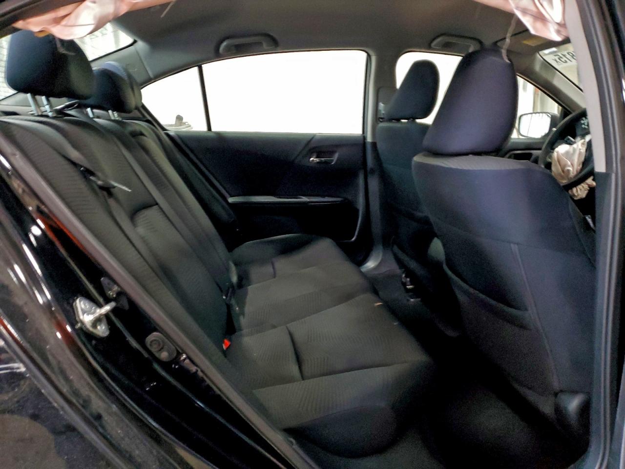 2015 HONDA ACCORD LX photo 10