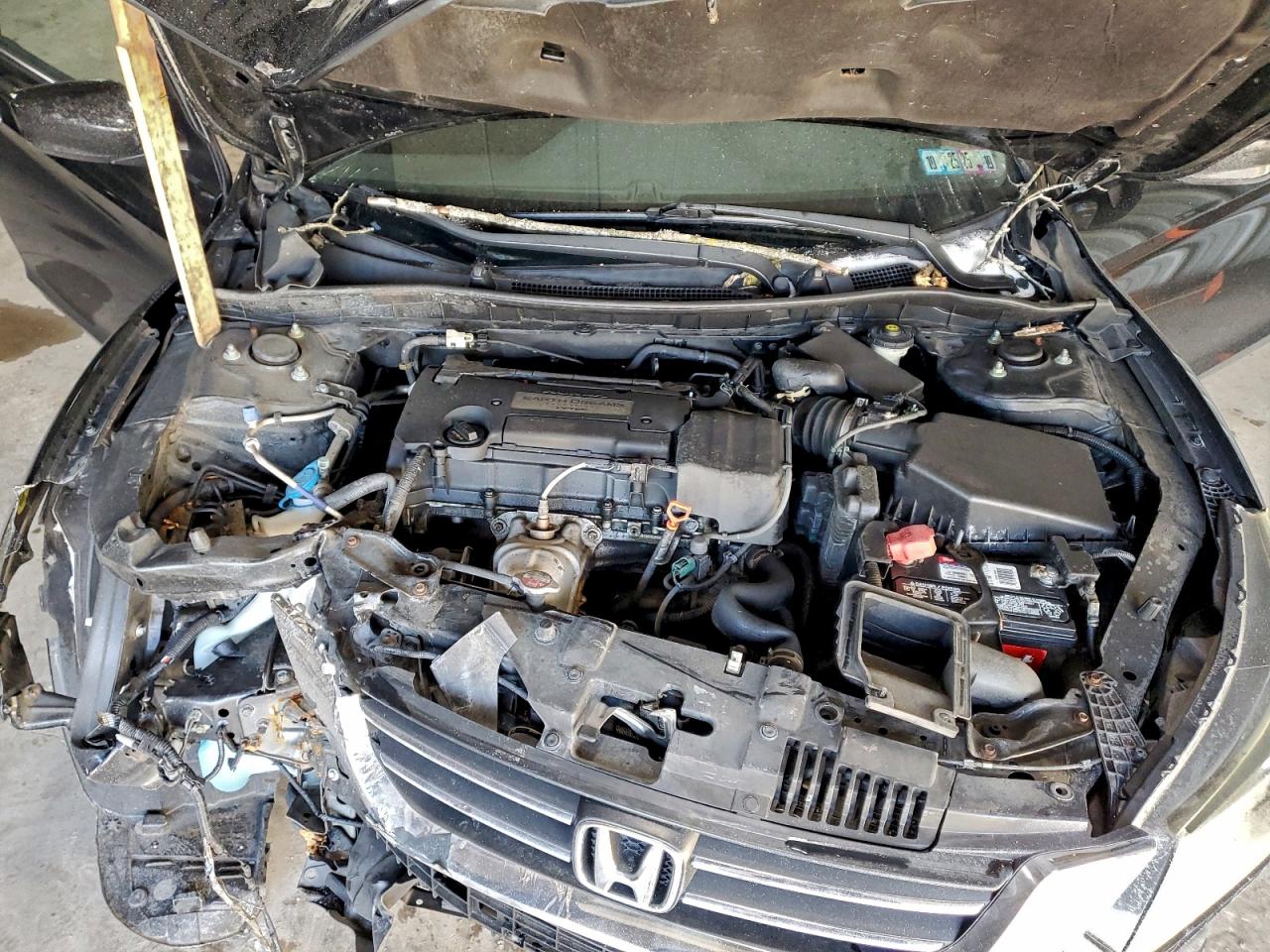 2015 HONDA ACCORD LX photo 11
