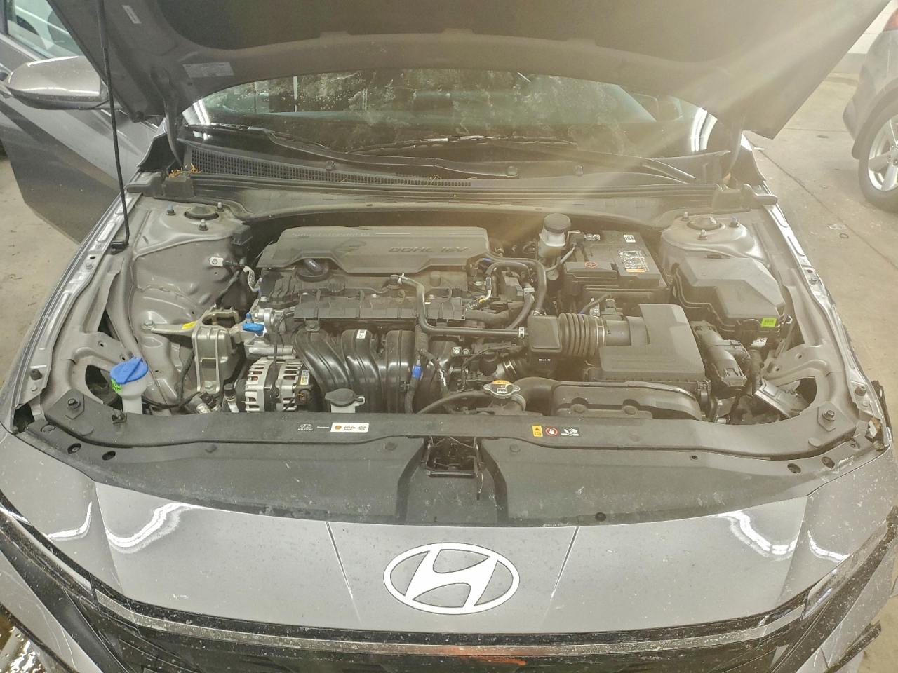 2025 HYUNDAI ELANTRA SEL photo 11