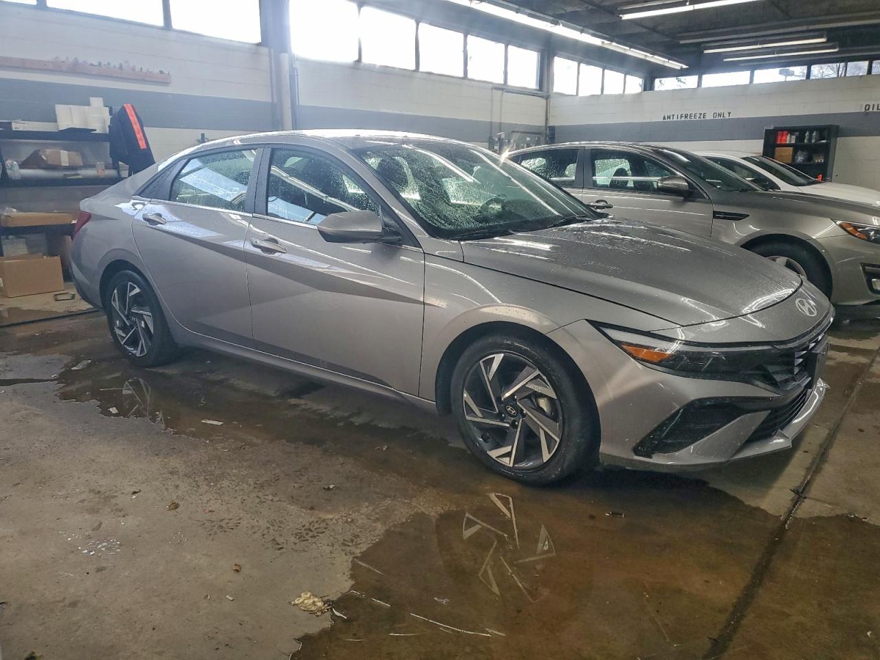 2025 HYUNDAI ELANTRA SEL photo 4