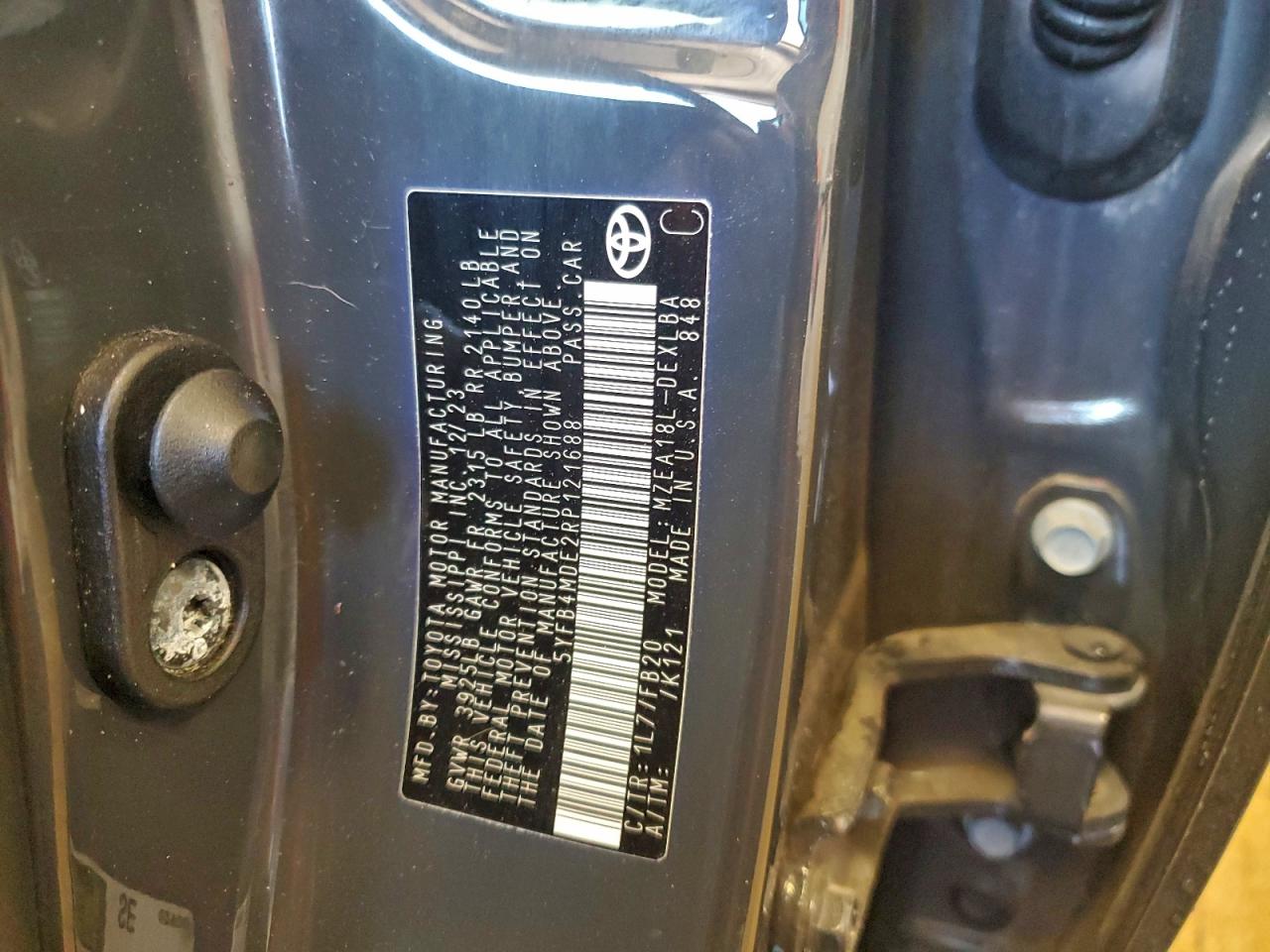 2024 TOYOTA COROLLA LE photo 13
