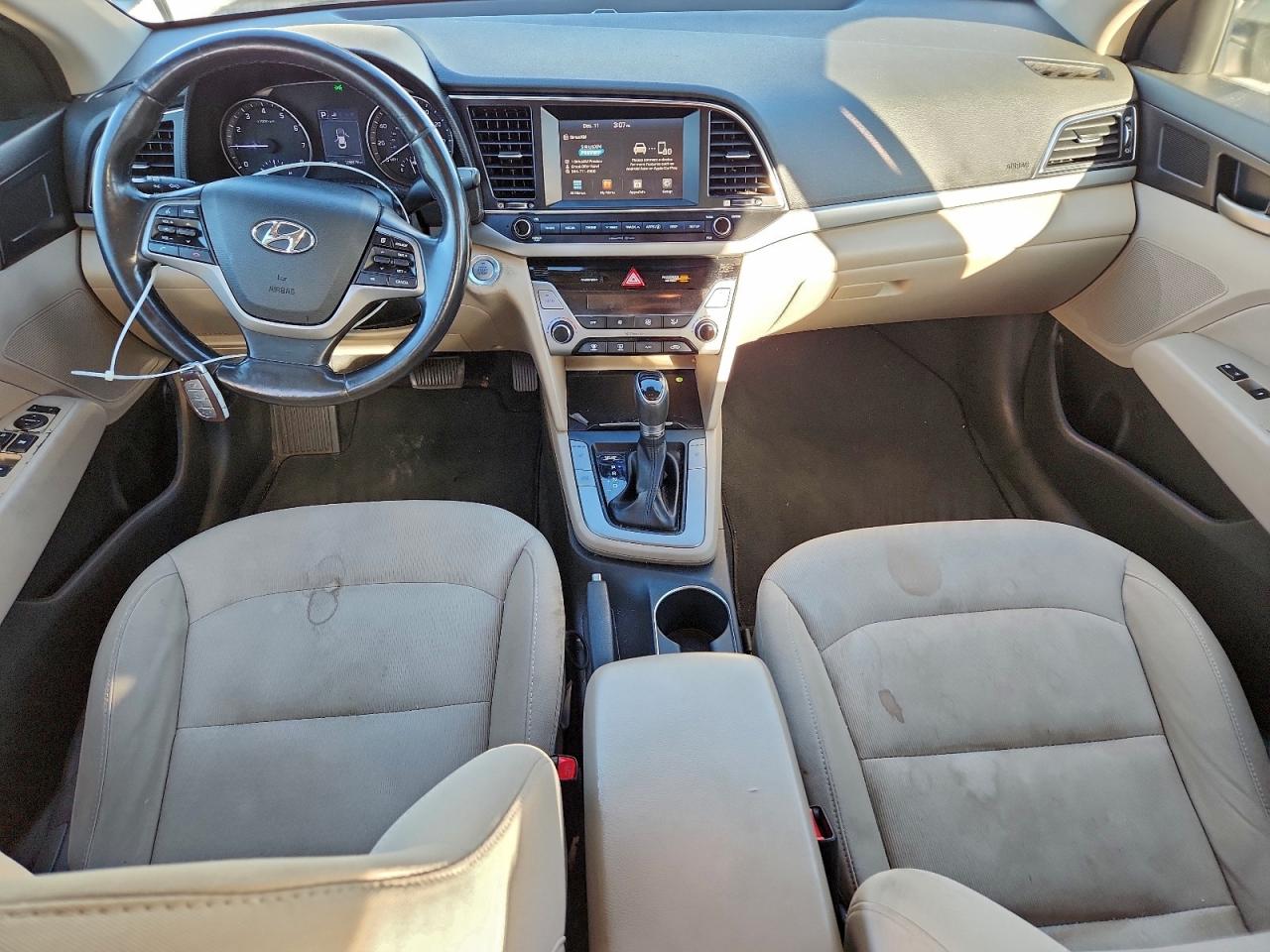 2018 HYUNDAI ELANTRA SEL photo 8