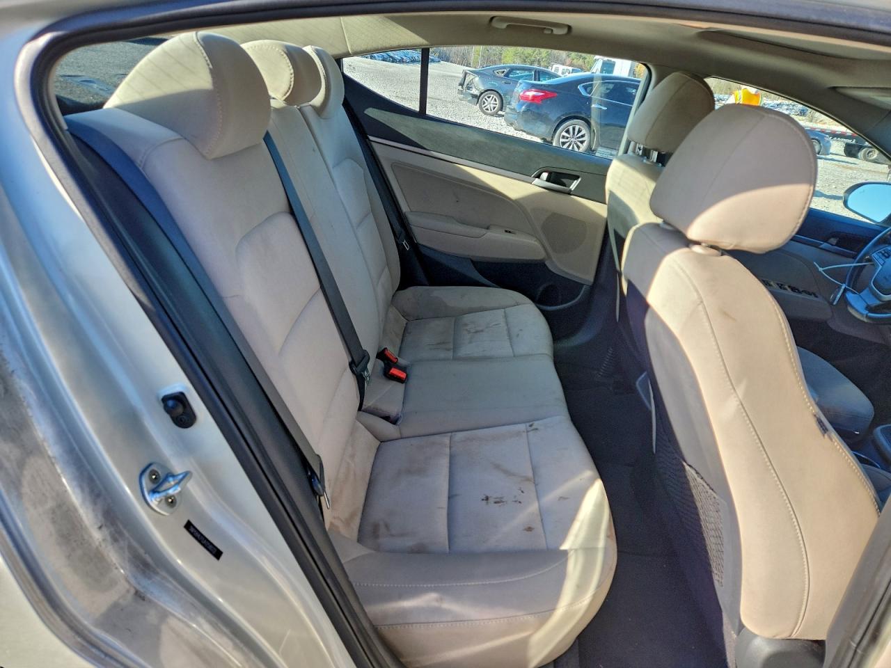 2018 HYUNDAI ELANTRA SEL photo 10