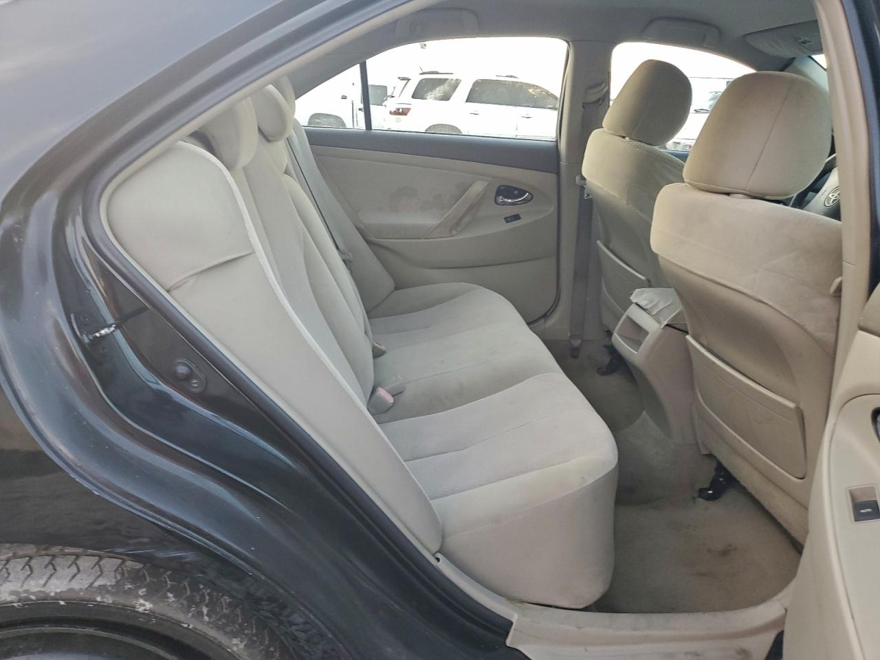2011 TOYOTA CAMRY BASE photo 10