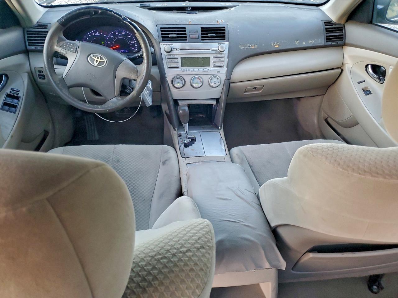 2011 TOYOTA CAMRY BASE photo 8