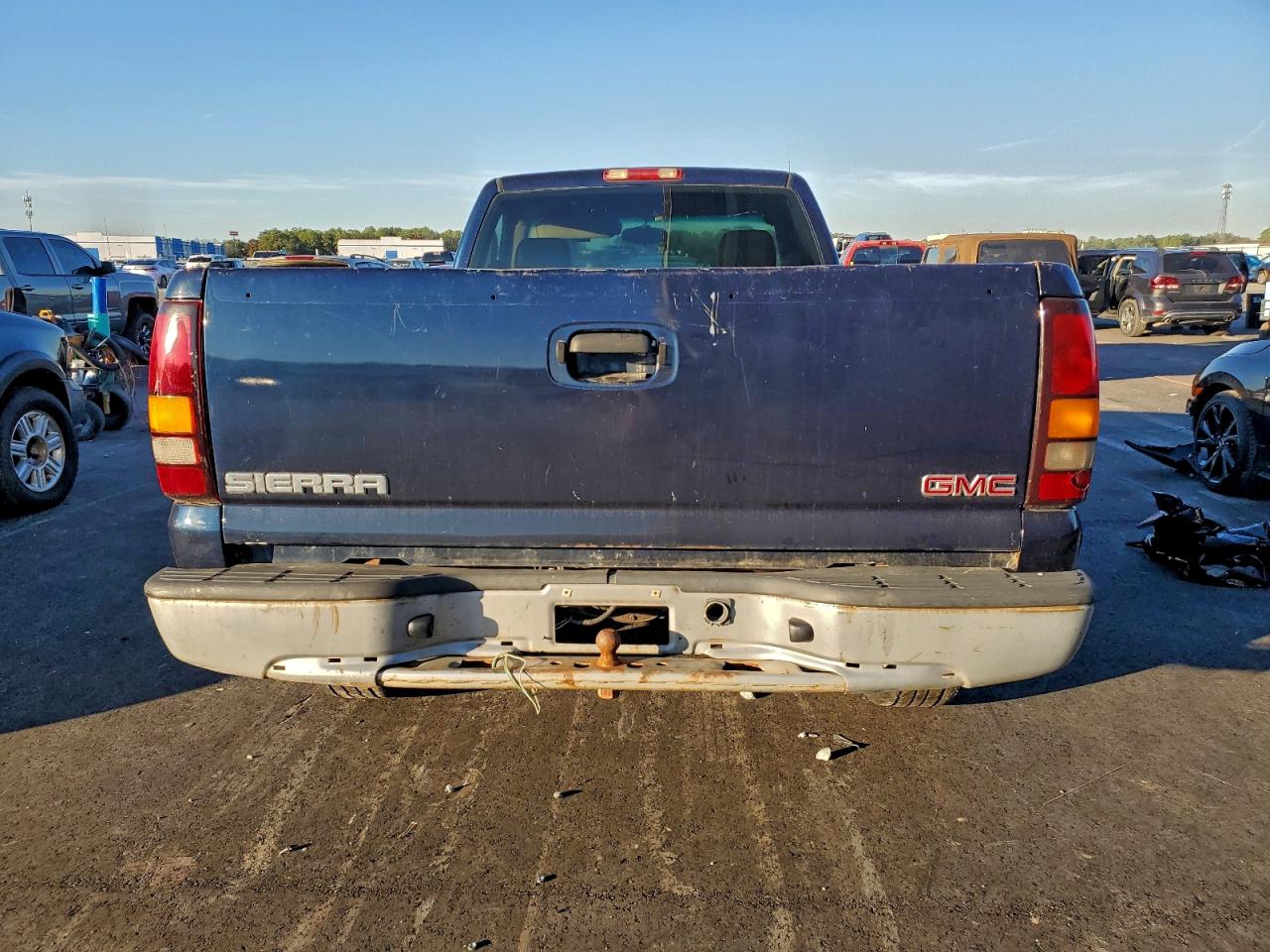 2007 GMC NEW SIERRA C1500 CLASSIC photo 6
