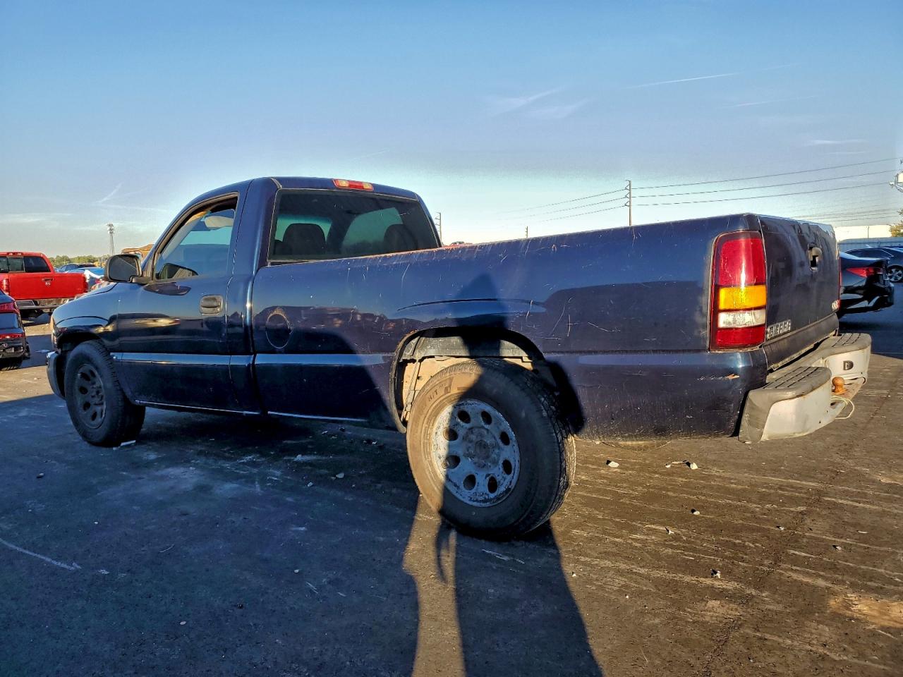 2007 GMC NEW SIERRA C1500 CLASSIC photo 2