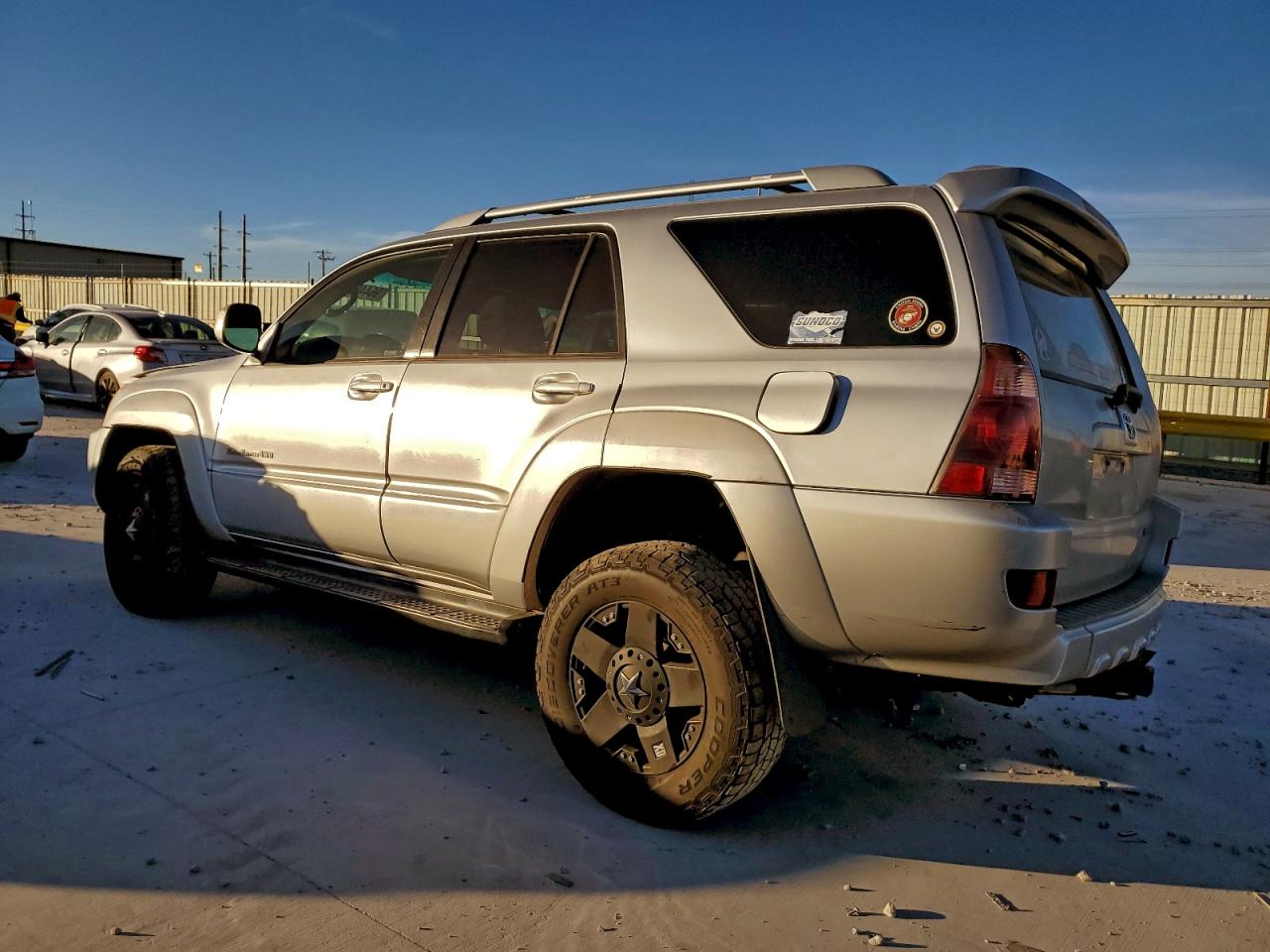 2005 TOYOTA 4RUNNER SR5 photo 2