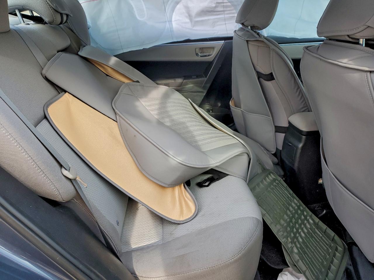 2015 TOYOTA COROLLA L photo 10