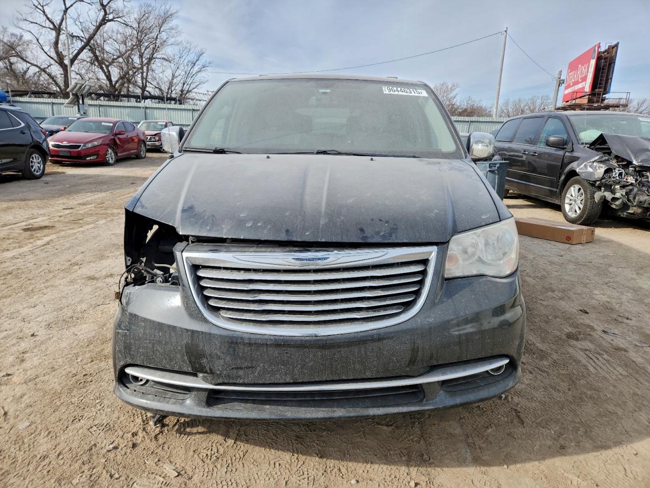2012 CHRYSLER TOWN & COUNTRY TOURING L photo 5