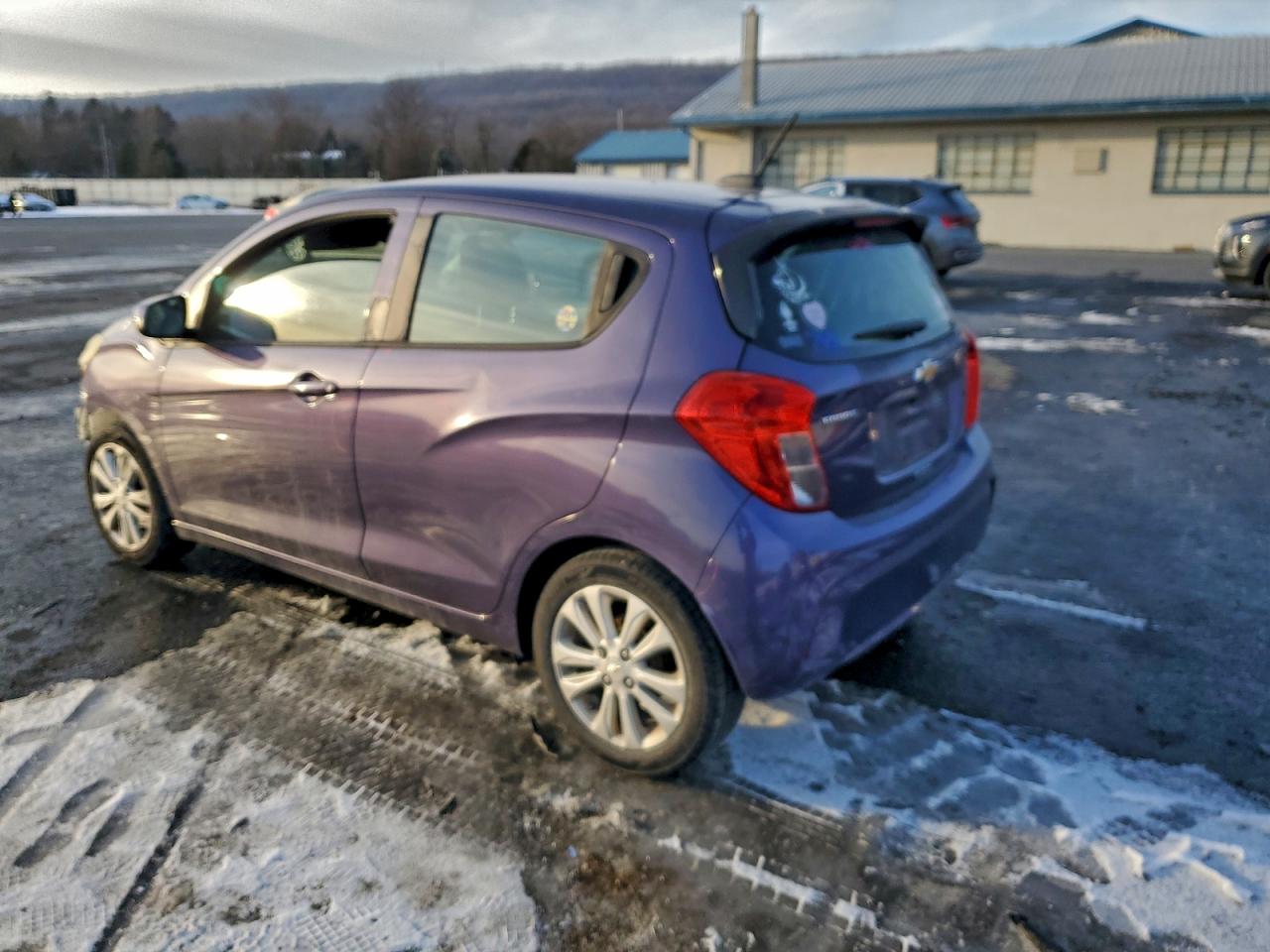 2017 CHEVROLET SPARK 1LT photo 2
