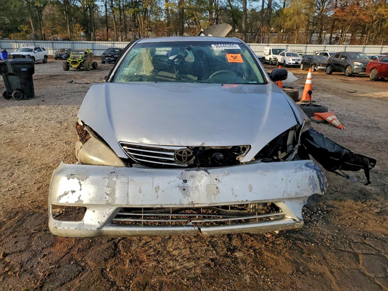 2005 TOYOTA CAMRY LE photo 5