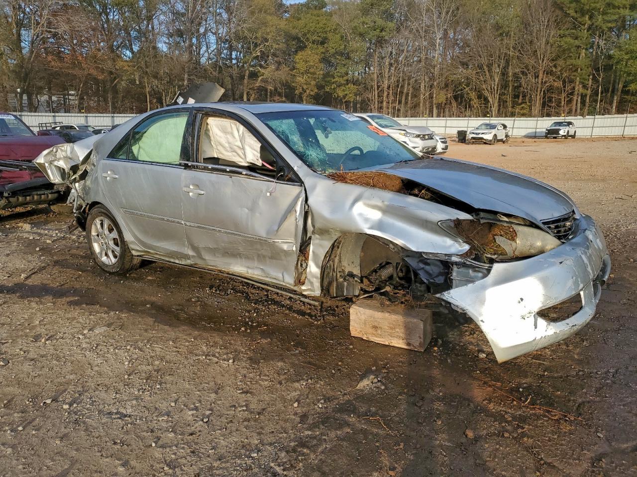 2005 TOYOTA CAMRY LE photo 4