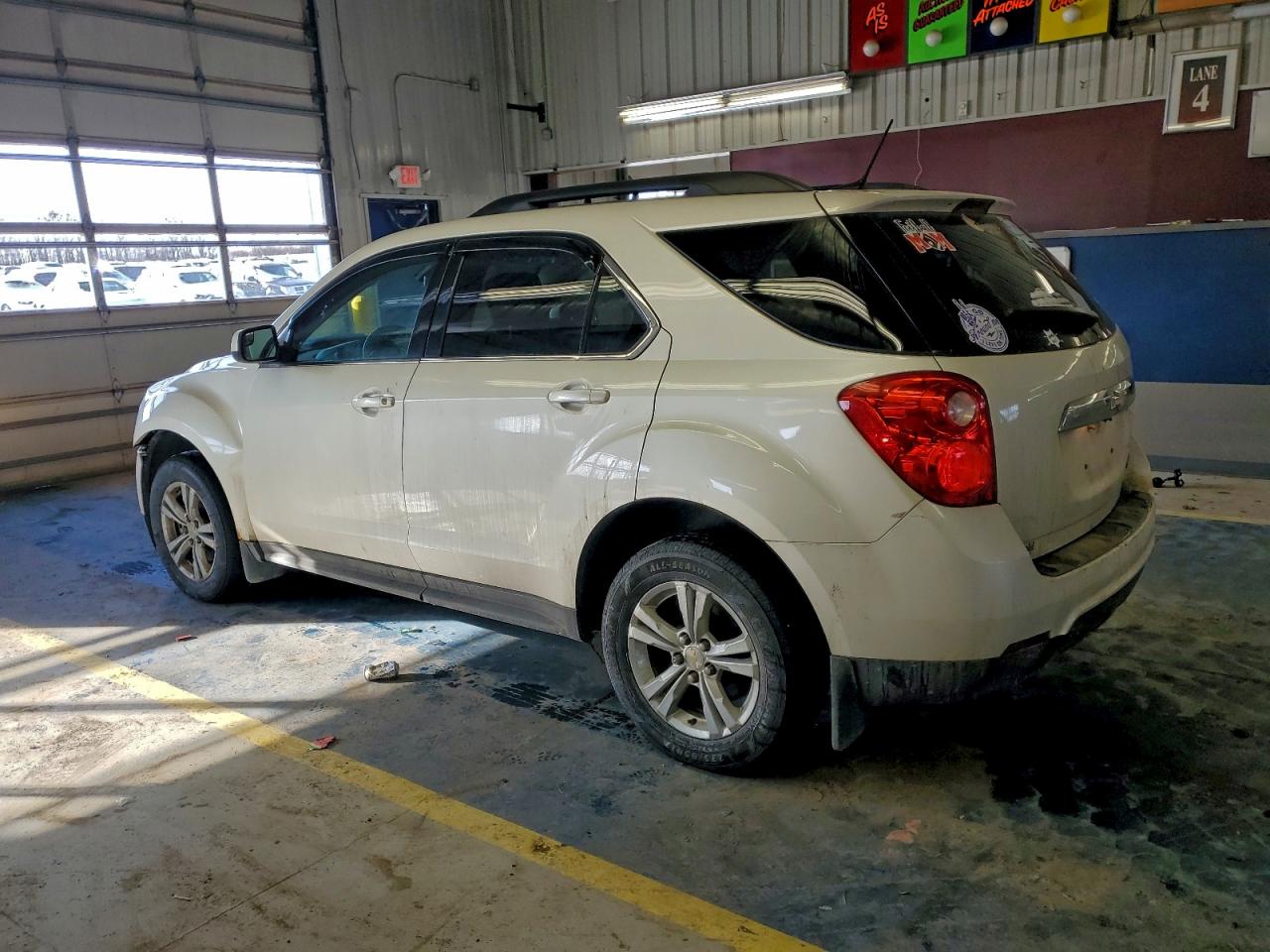 2014 CHEVROLET EQUINOX LT photo 2