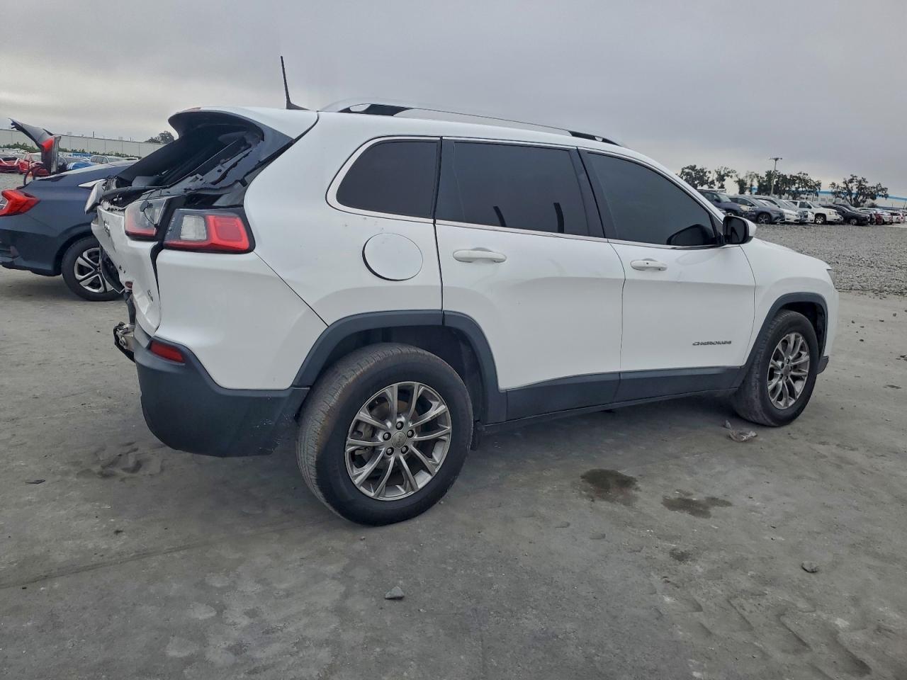 2019 JEEP CHEROKEE LATITUDE PLUS photo 3