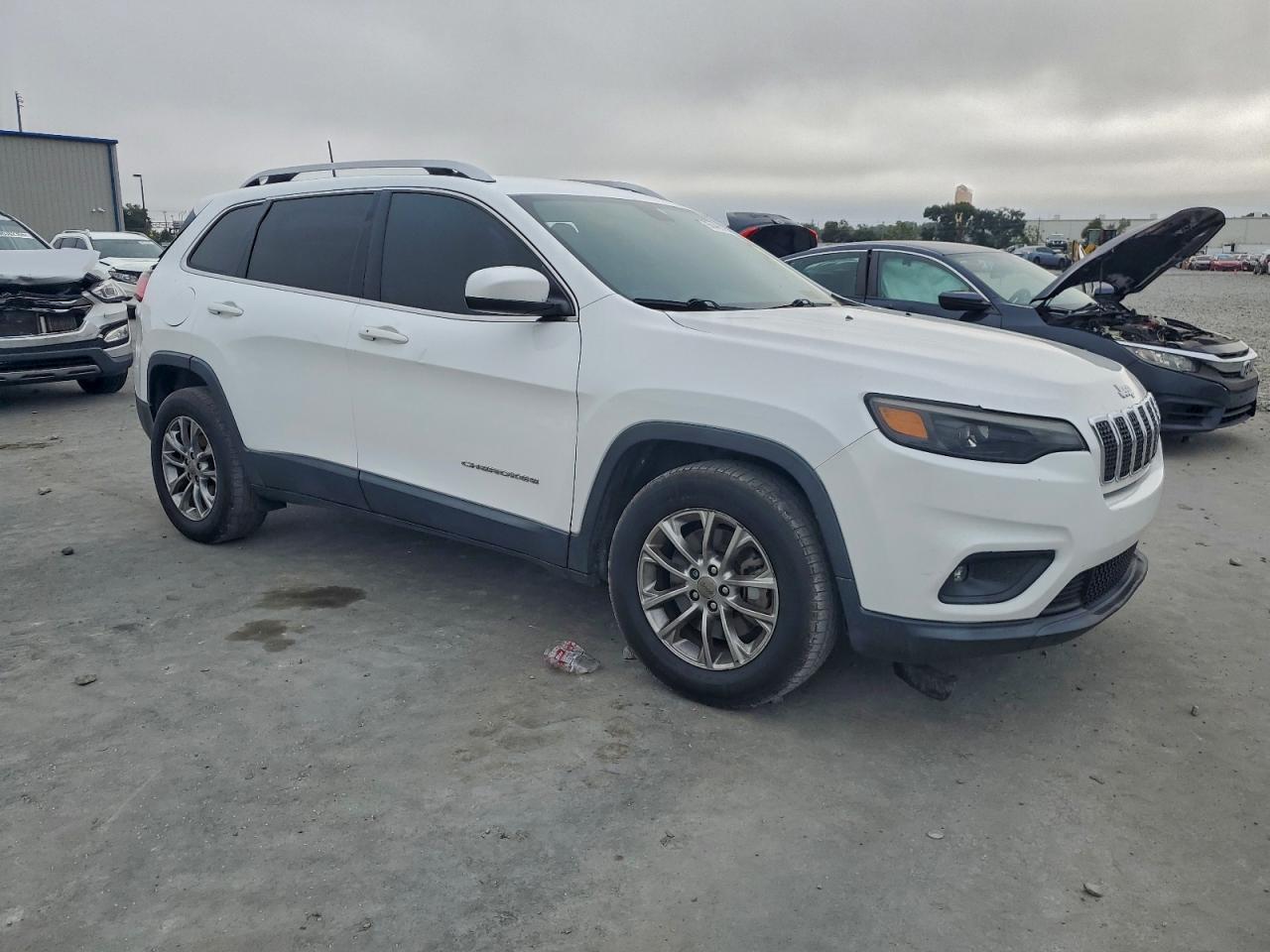 2019 JEEP CHEROKEE LATITUDE PLUS photo 4