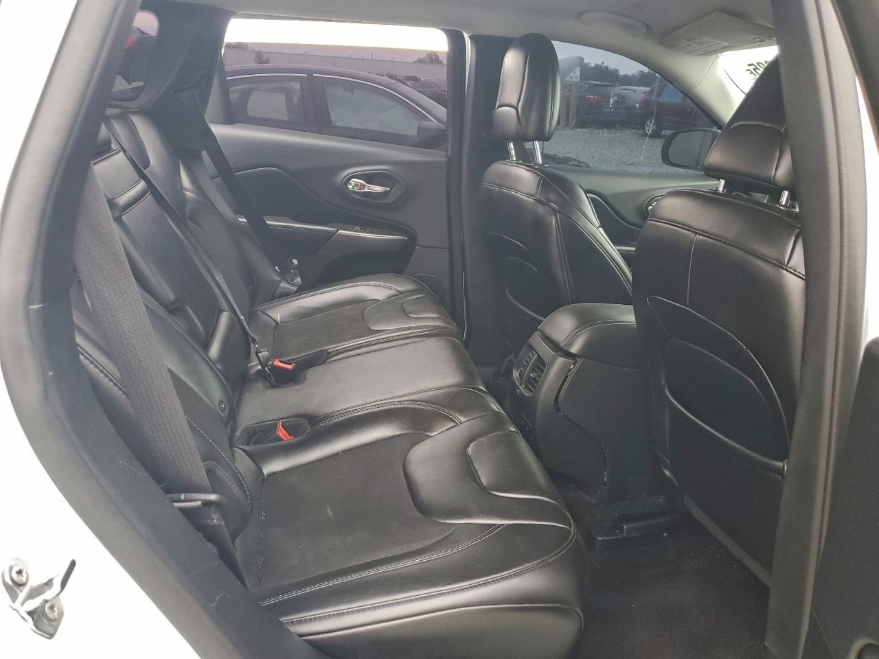 2019 JEEP CHEROKEE LATITUDE PLUS photo 11