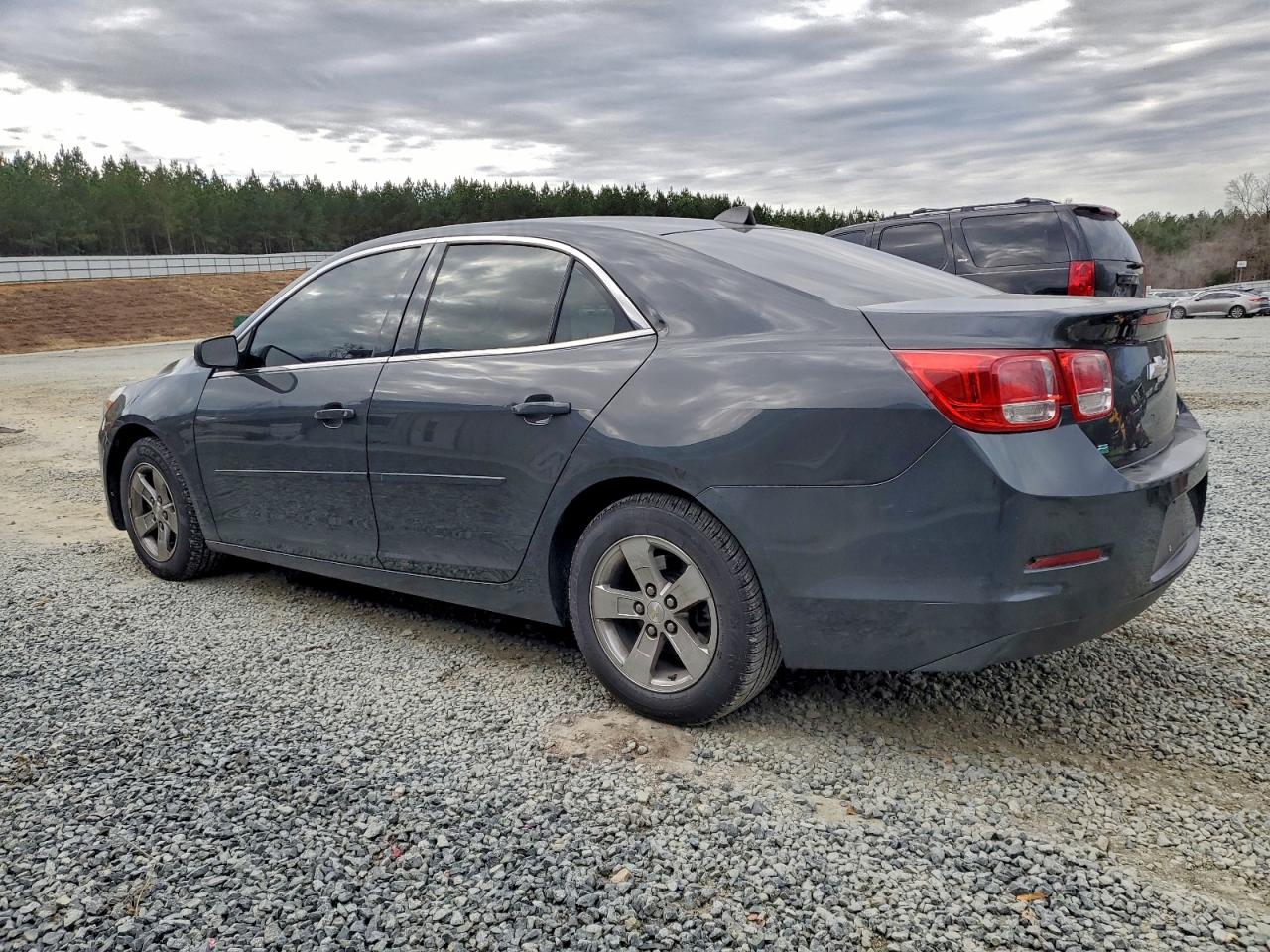 2014 CHEVROLET MALIBU LS photo 2