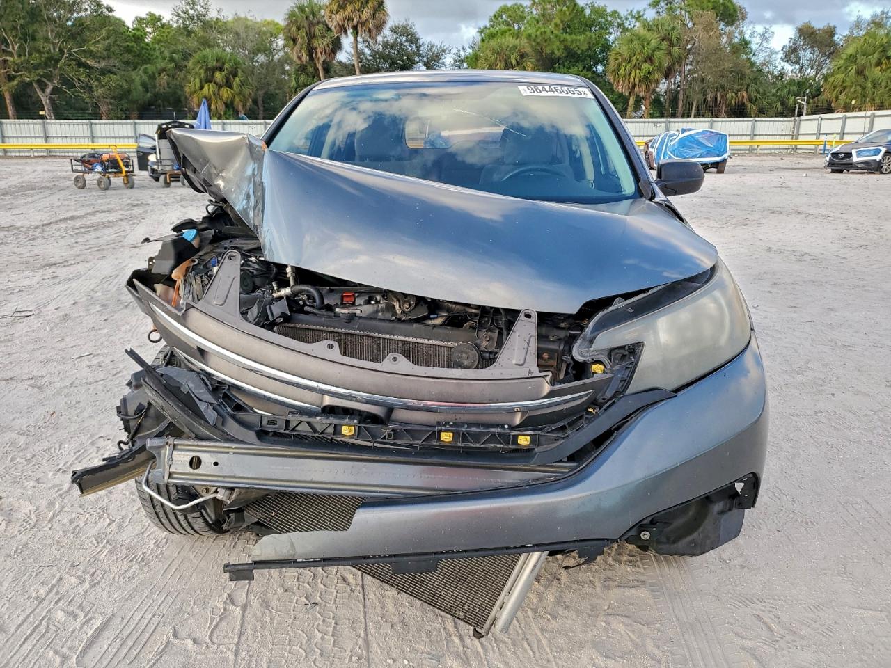 2014 HONDA CR-V LX photo 5