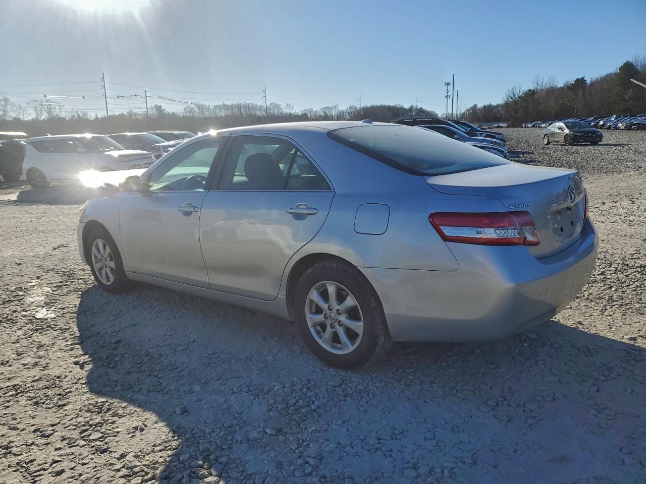 2011 TOYOTA CAMRY BASE photo 2