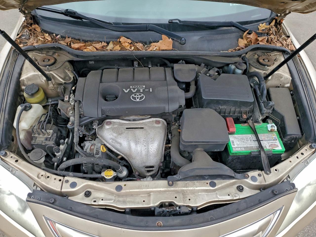 2010 TOYOTA CAMRY BASE photo 11