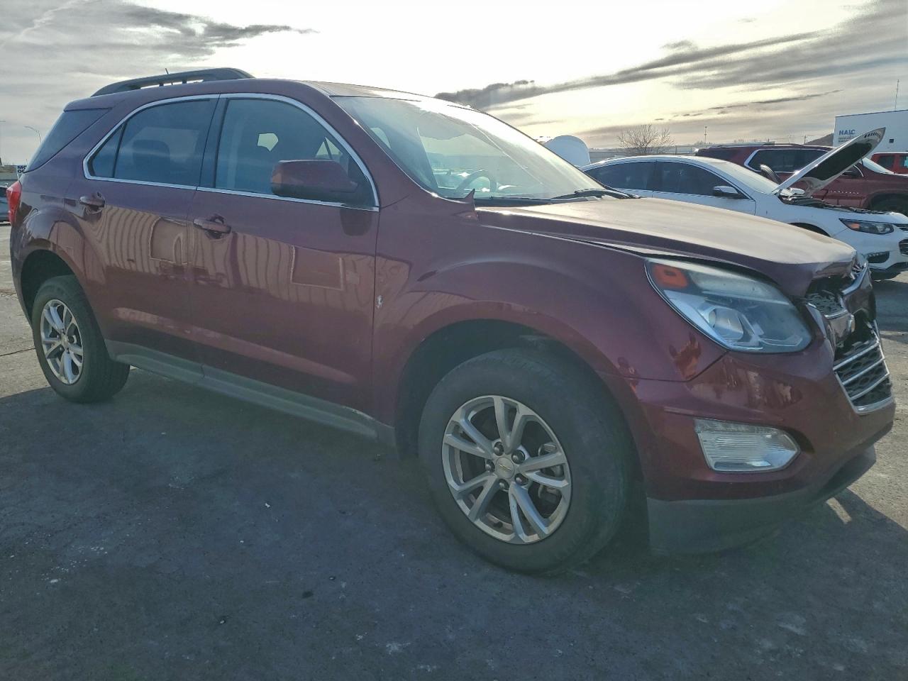 2016 CHEVROLET EQUINOX LT photo 4