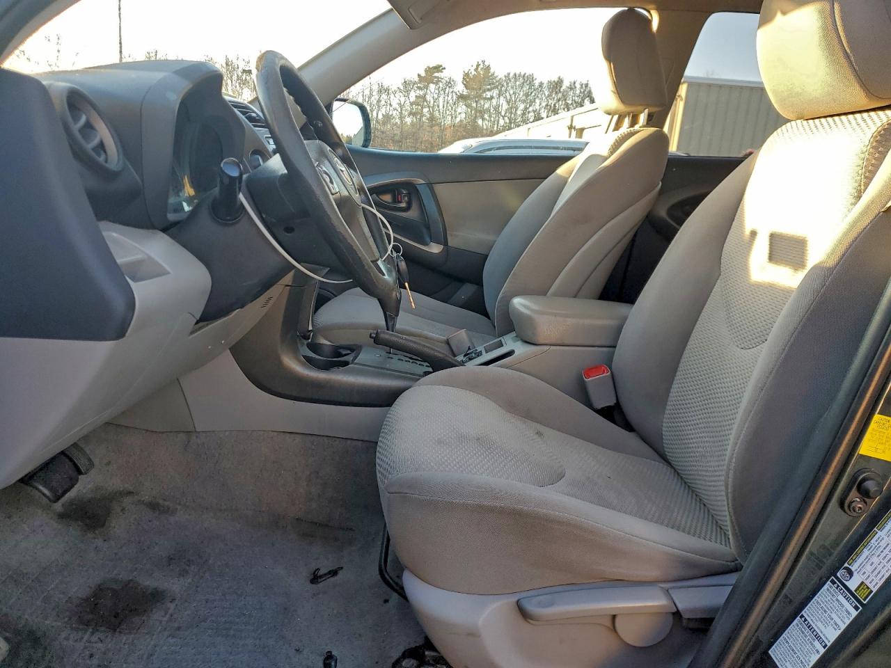 2012 TOYOTA RAV4 photo 7