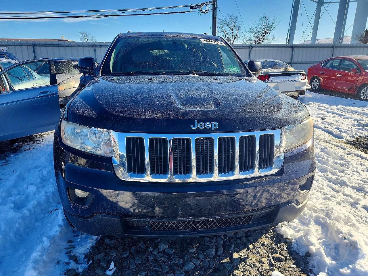 2011 JEEP GRAND CHEROKEE LAREDO photo 5