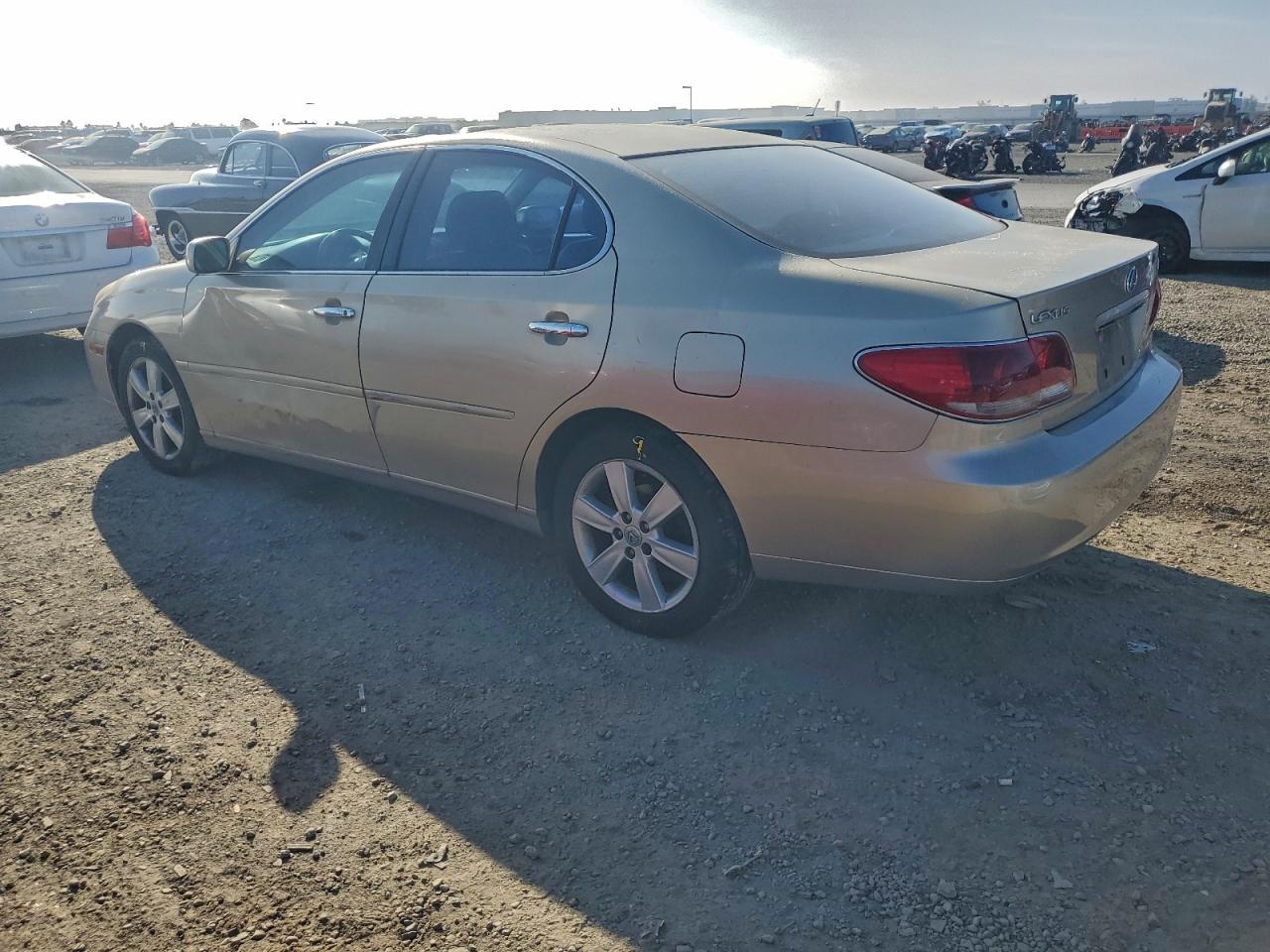 2005 LEXUS ES 330 photo 2