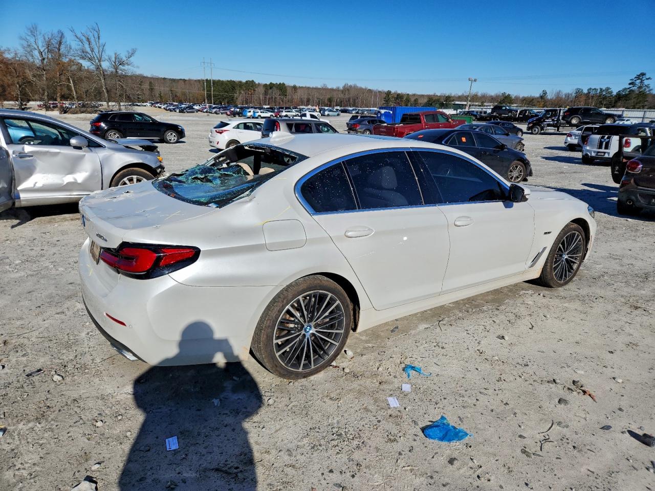 2023 BMW 530E photo 3